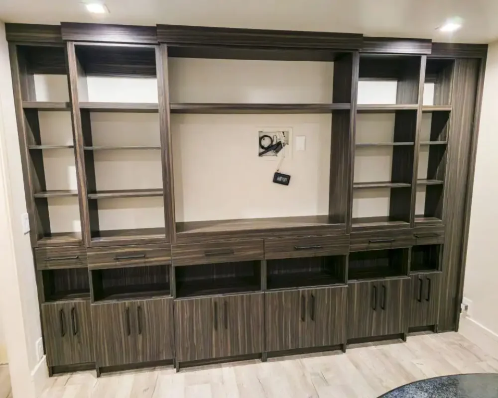 20230808_215159-1-1024×768-ezgif.com-optiwebp custom storage with hooks